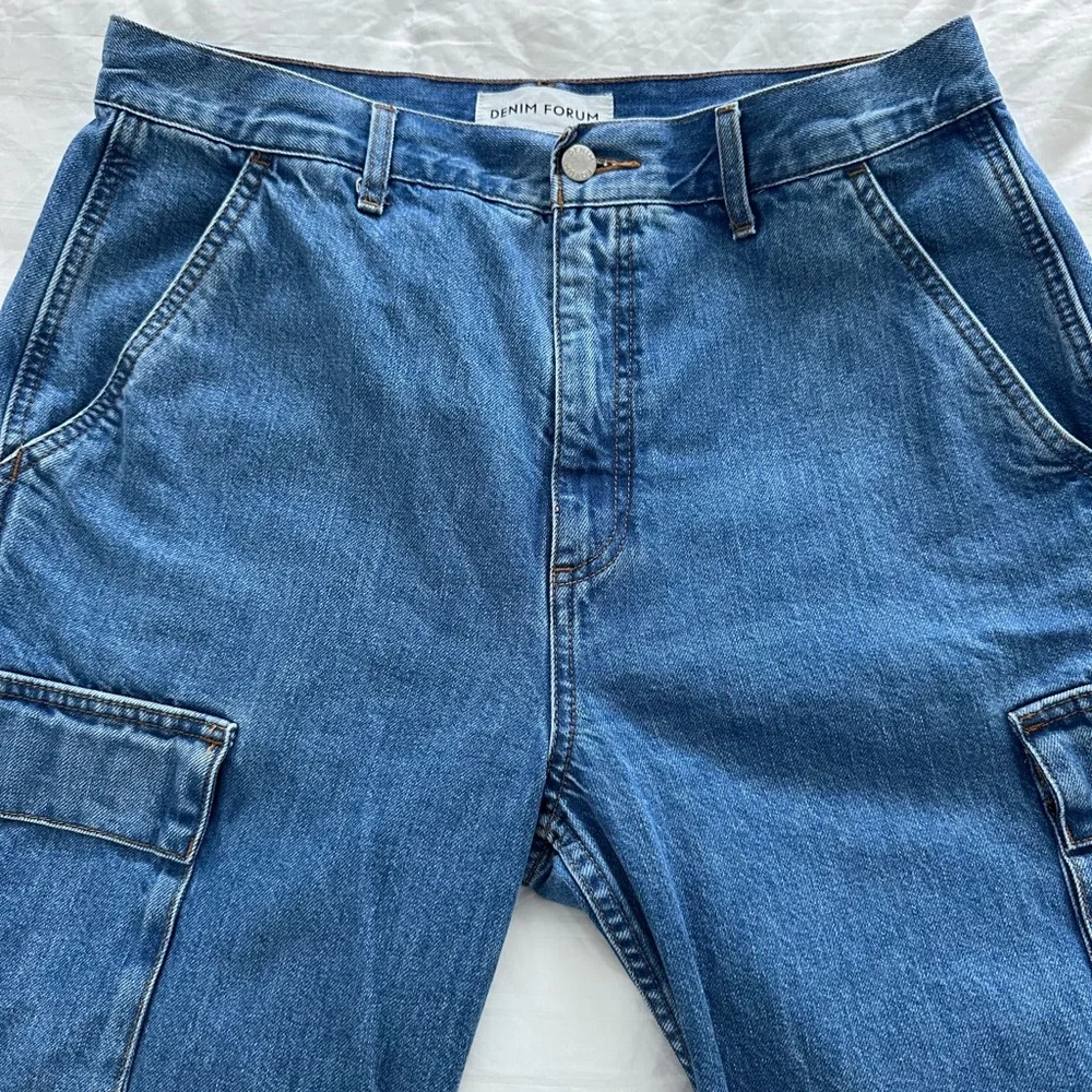 Denim Forum The 90’s Millie Hi Rise Cargo Jean size 31 - Picture 3 of 9